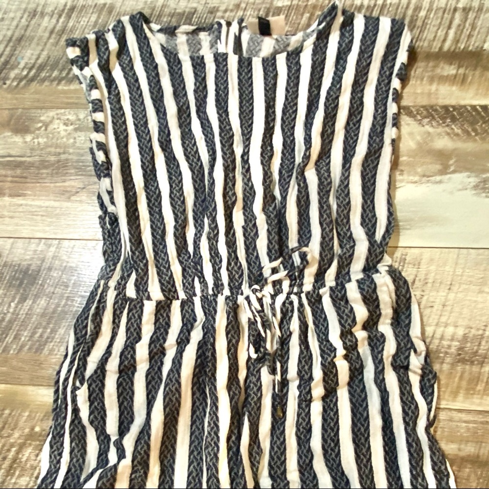 Universal Threads Romper